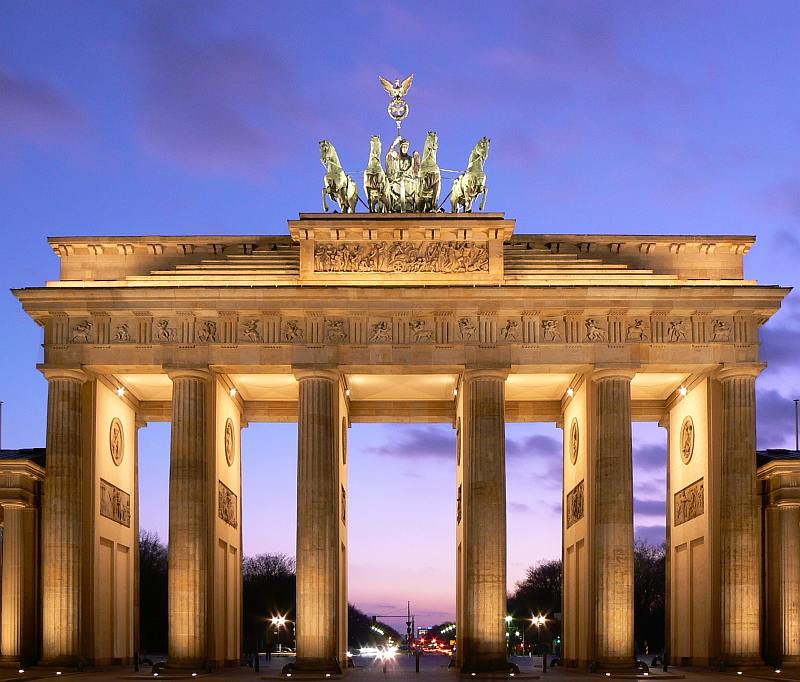 brandenburgertor_in_berlin-german-brandenburgskie_