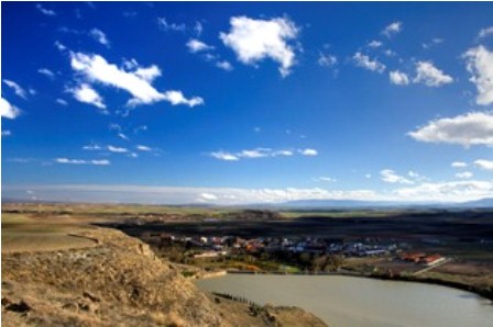view_of_the_spanish_village_la_rioja-vid_na_posjol